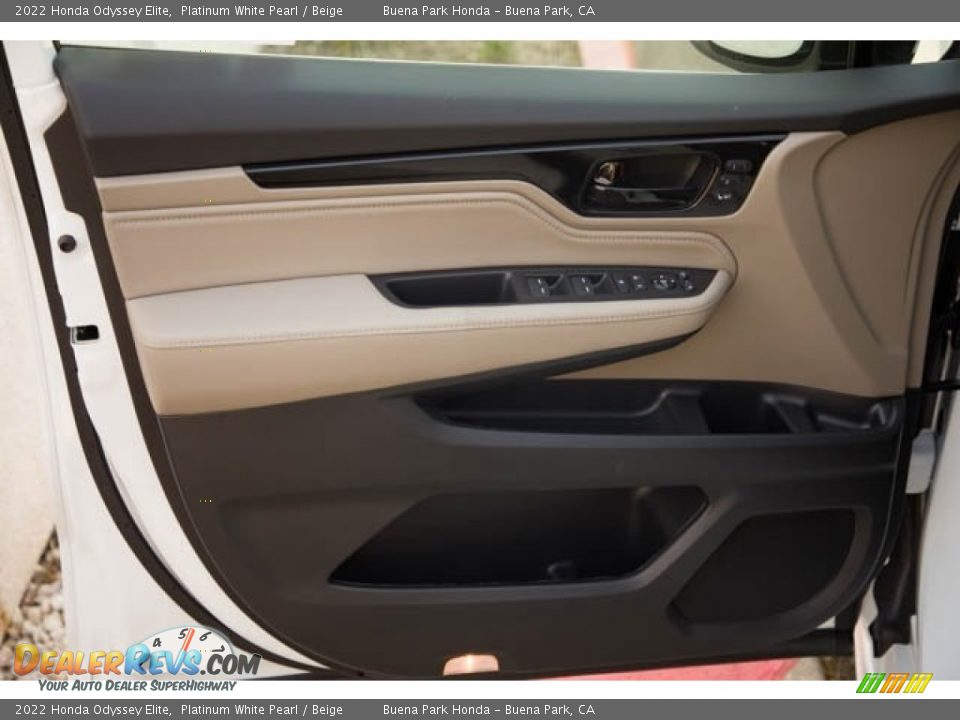 Door Panel of 2022 Honda Odyssey Elite Photo #36