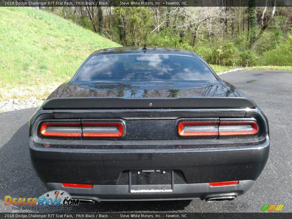 2018 Dodge Challenger R/T Scat Pack Pitch Black / Black Photo #9