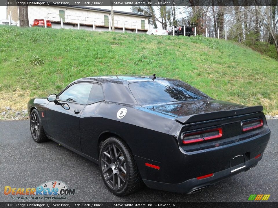 2018 Dodge Challenger R/T Scat Pack Pitch Black / Black Photo #10