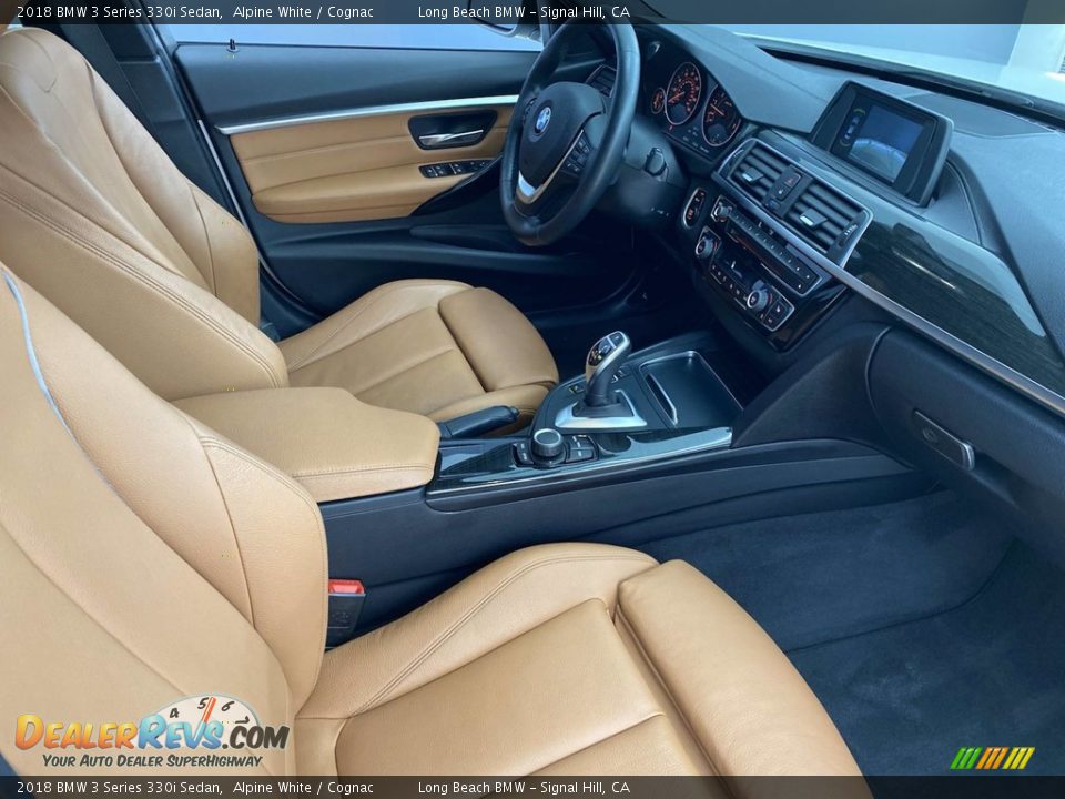 2018 BMW 3 Series 330i Sedan Alpine White / Cognac Photo #33