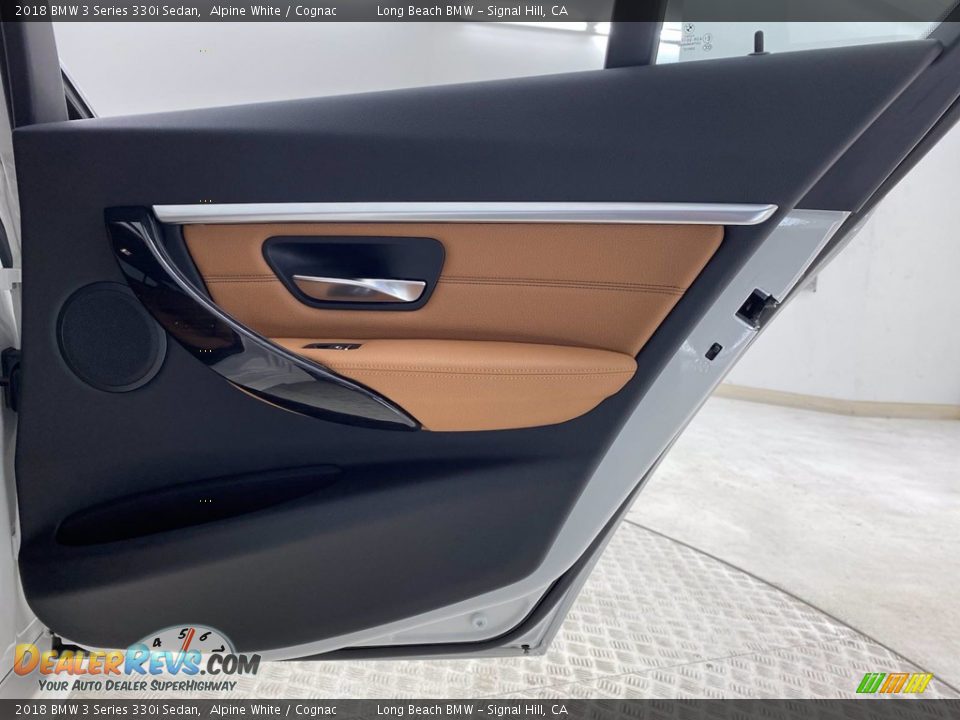 2018 BMW 3 Series 330i Sedan Alpine White / Cognac Photo #35