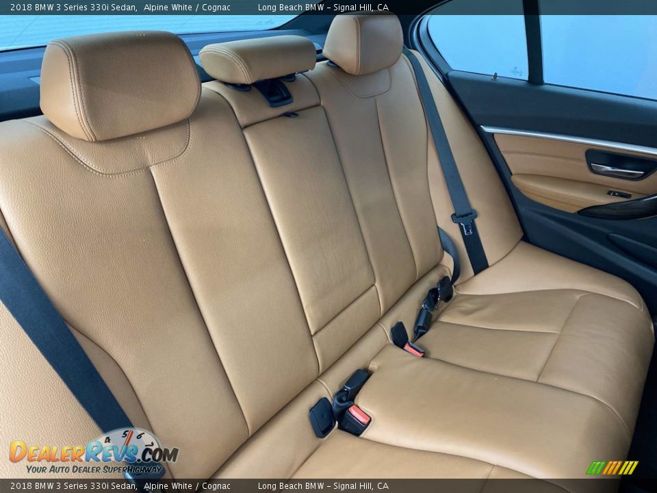 2018 BMW 3 Series 330i Sedan Alpine White / Cognac Photo #36