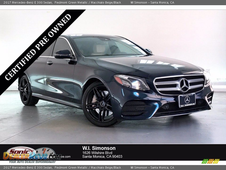 2017 Mercedes-Benz E 300 Sedan Piedmont Green Metallic / Macchiato Beige/Black Photo #1