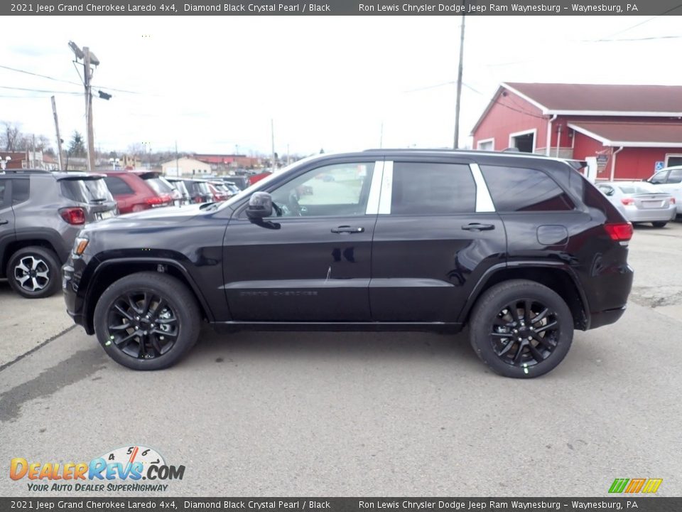 2021 Jeep Grand Cherokee Laredo 4x4 Diamond Black Crystal Pearl / Black Photo #2