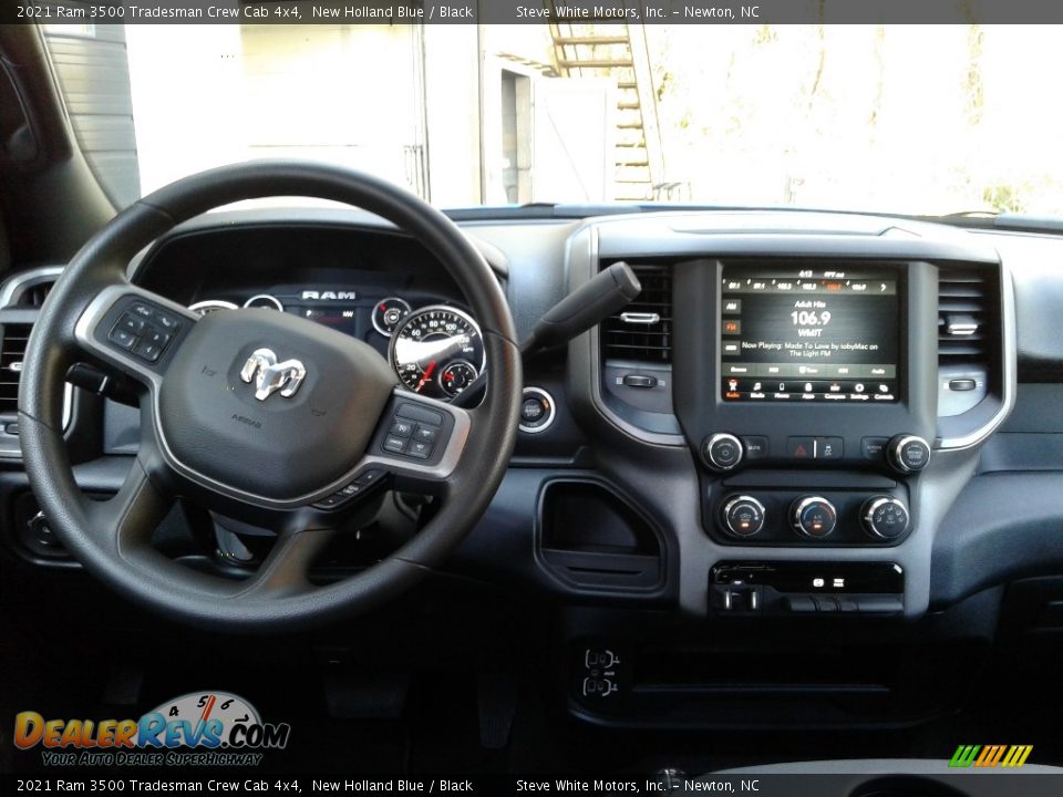 2021 Ram 3500 Tradesman Crew Cab 4x4 New Holland Blue / Black Photo #17