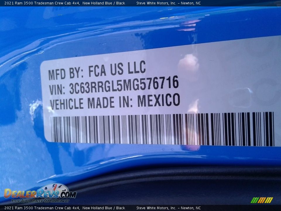 2021 Ram 3500 Tradesman Crew Cab 4x4 New Holland Blue / Black Photo #28