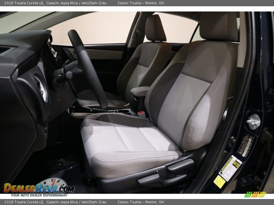 2018 Toyota Corolla LE Galactic Aqua Mica / Ash/Dark Gray Photo #5