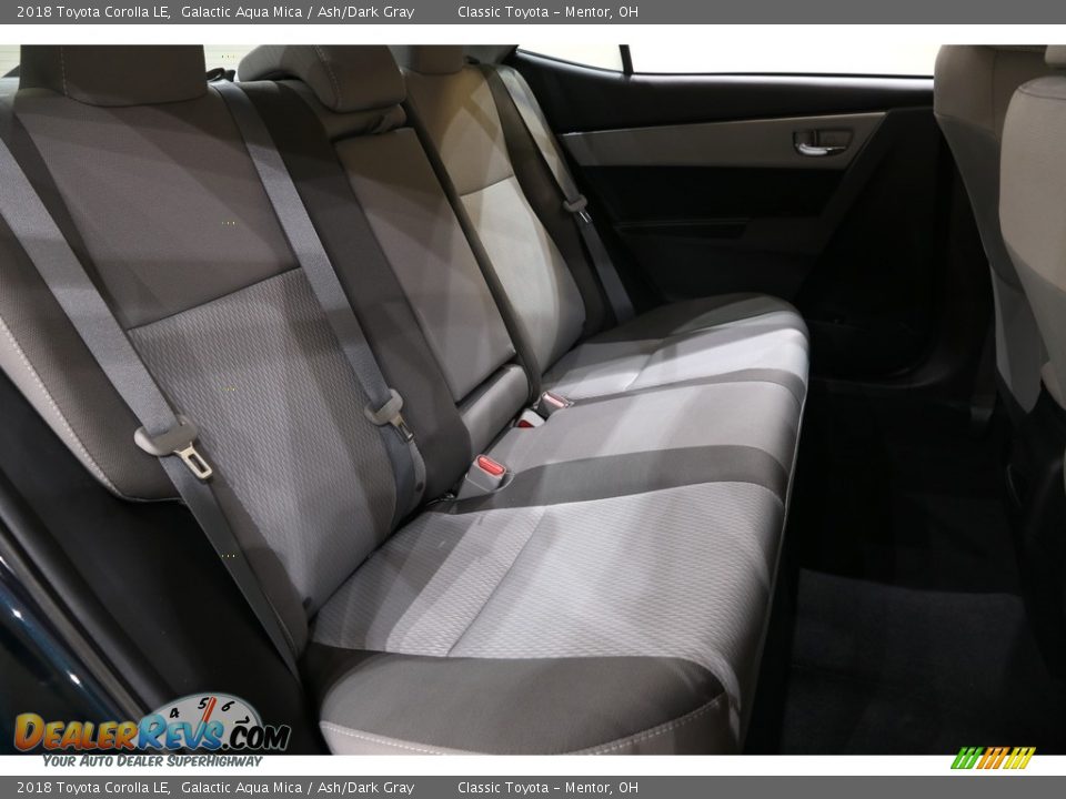 2018 Toyota Corolla LE Galactic Aqua Mica / Ash/Dark Gray Photo #15