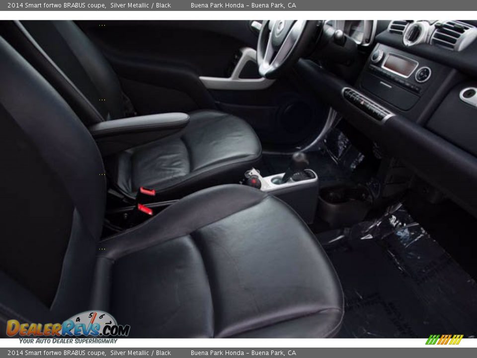 Front Seat of 2014 Smart fortwo BRABUS coupe Photo #17