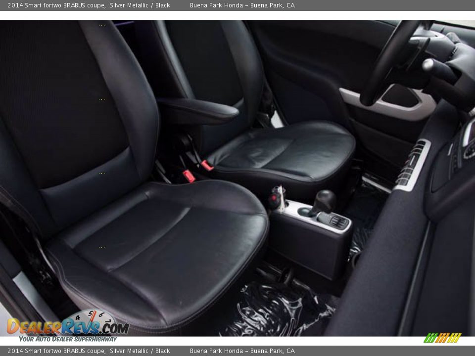 Front Seat of 2014 Smart fortwo BRABUS coupe Photo #18