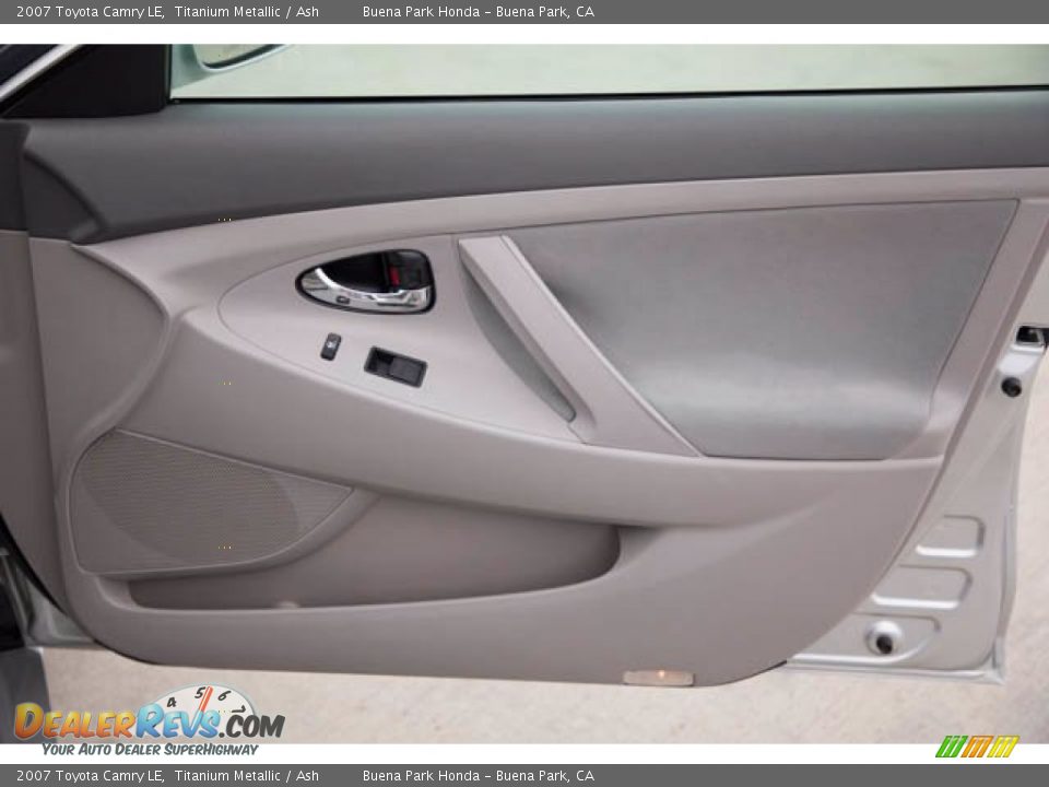 2007 Toyota Camry LE Titanium Metallic / Ash Photo #28