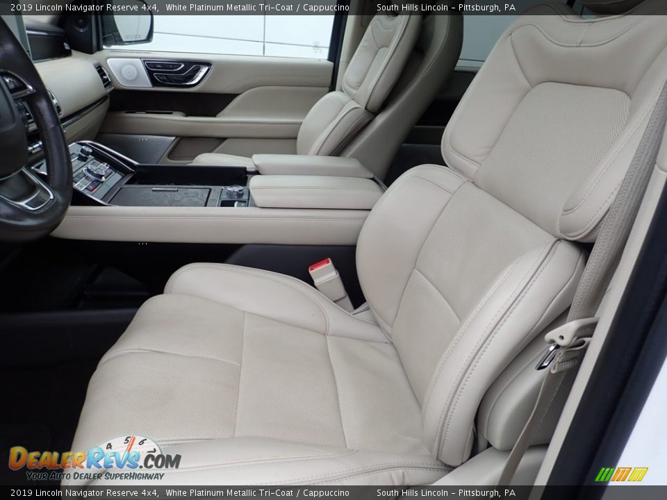 Front Seat of 2019 Lincoln Navigator Reserve 4x4 Photo #16