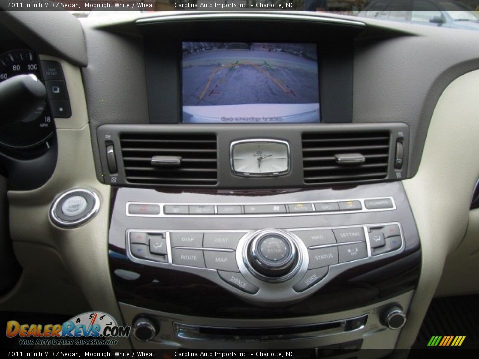 2011 Infiniti M 37 Sedan Moonlight White / Wheat Photo #15