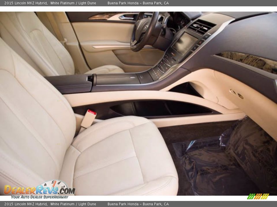 Front Seat of 2015 Lincoln MKZ Hybrid Photo #21