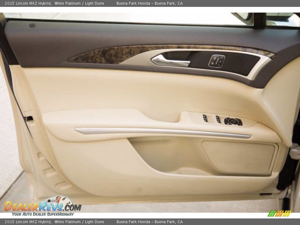 Door Panel of 2015 Lincoln MKZ Hybrid Photo #27