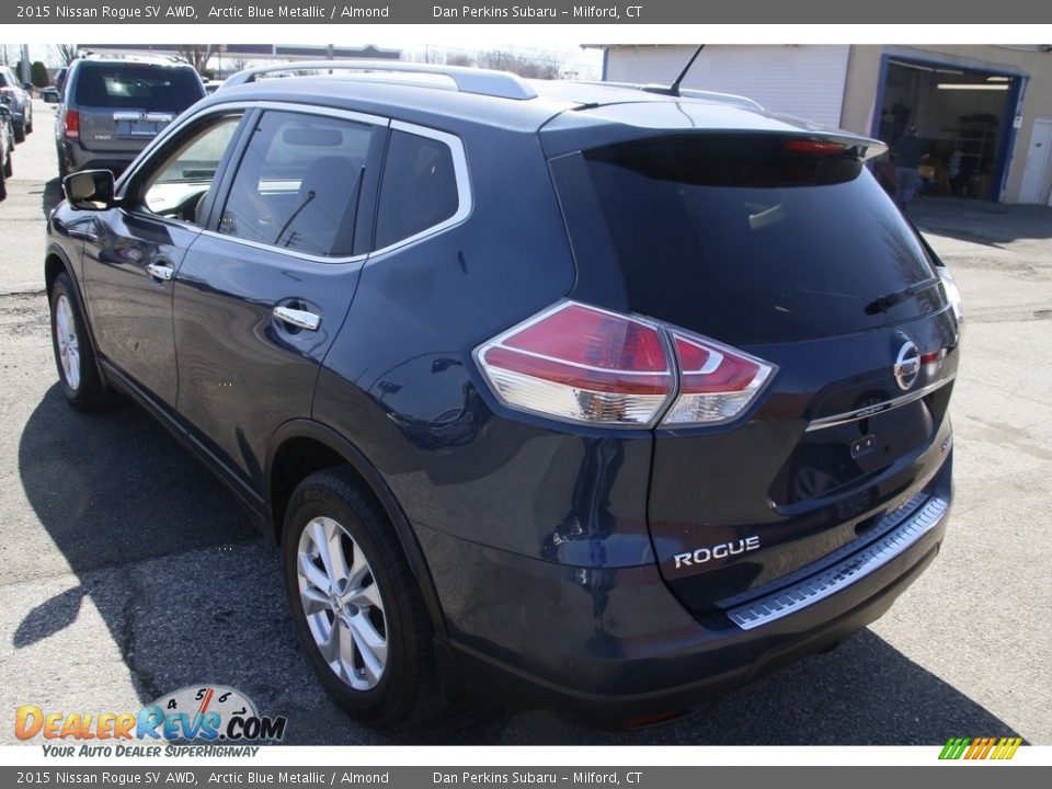 2015 Nissan Rogue SV AWD Arctic Blue Metallic / Almond Photo #7