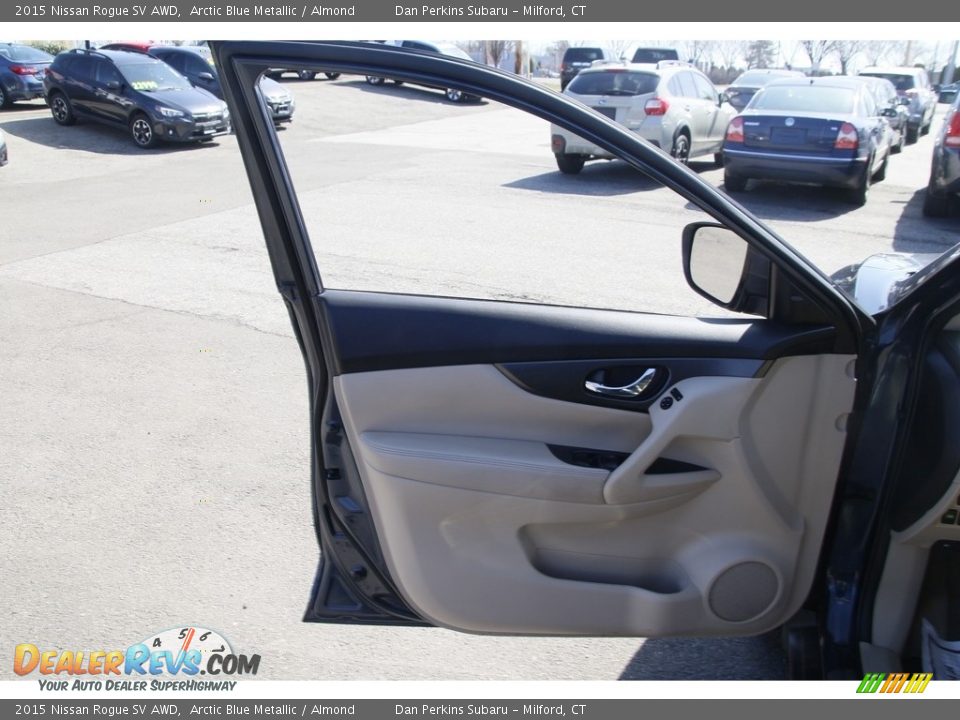 2015 Nissan Rogue SV AWD Arctic Blue Metallic / Almond Photo #9