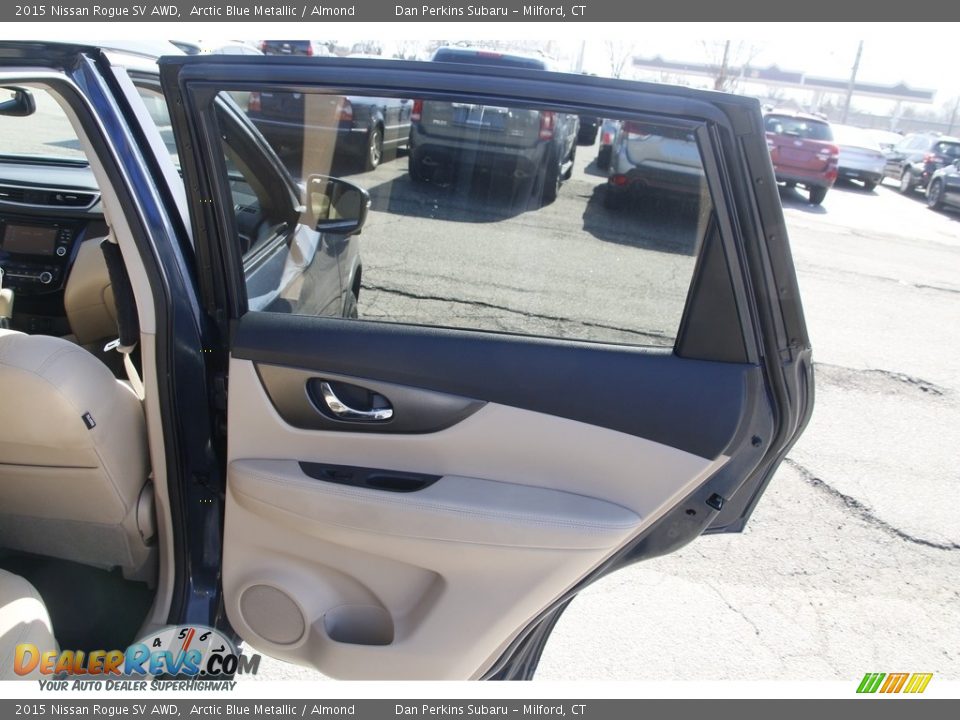 2015 Nissan Rogue SV AWD Arctic Blue Metallic / Almond Photo #14