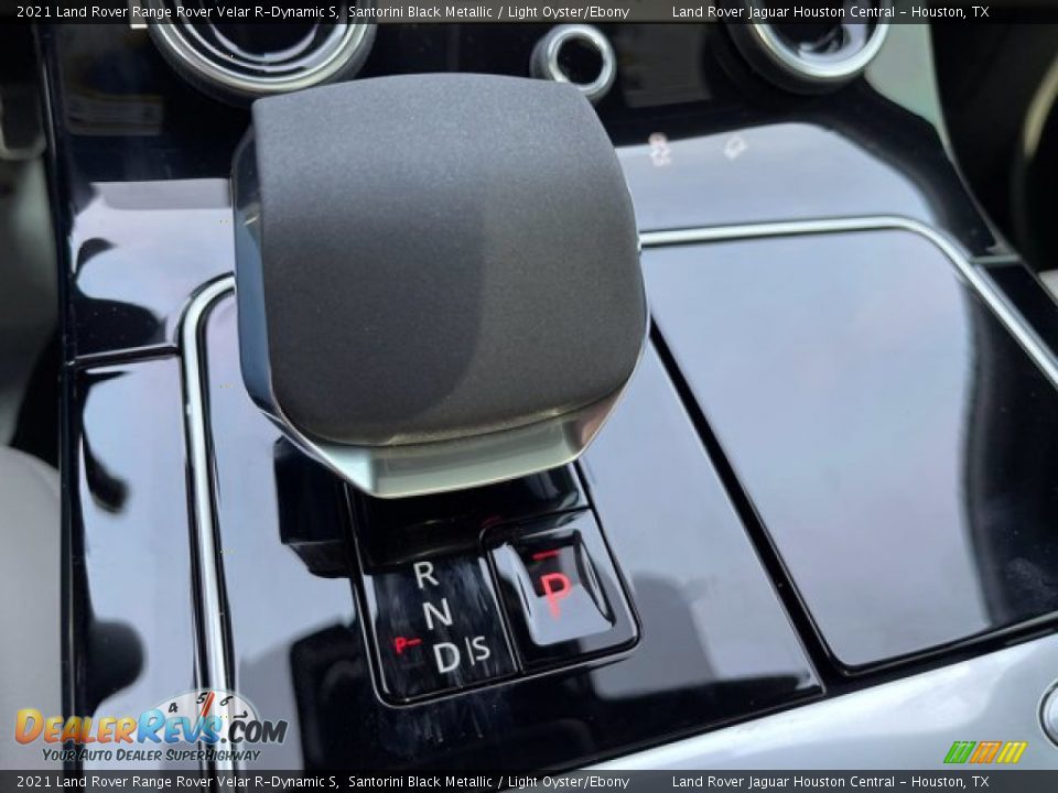 2021 Land Rover Range Rover Velar R-Dynamic S Santorini Black Metallic / Light Oyster/Ebony Photo #28