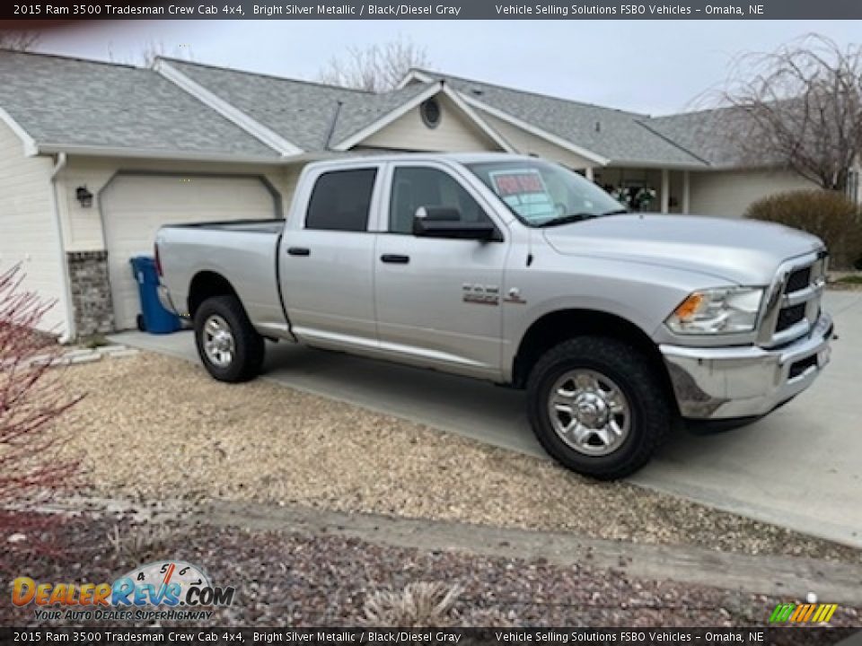 Front 3/4 View of 2015 Ram 3500 Tradesman Crew Cab 4x4 Photo #4