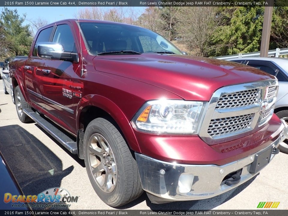 Front 3/4 View of 2016 Ram 1500 Laramie Crew Cab 4x4 Photo #4