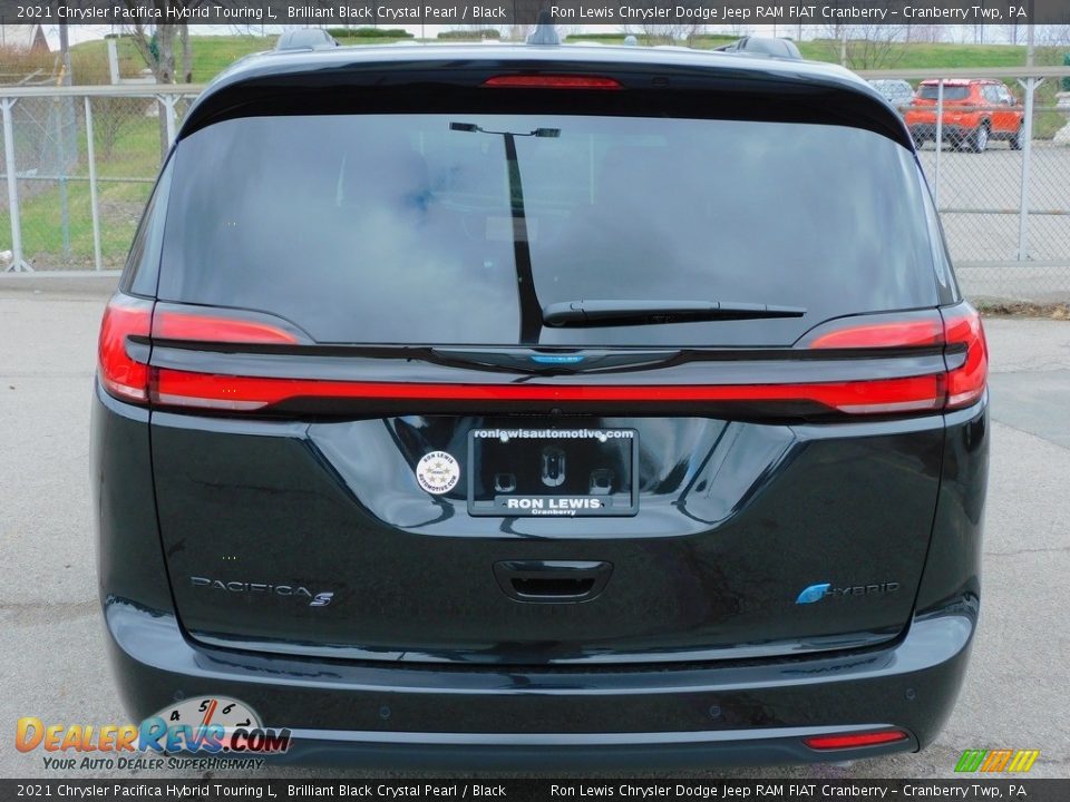 2021 Chrysler Pacifica Hybrid Touring L Brilliant Black Crystal Pearl / Black Photo #6