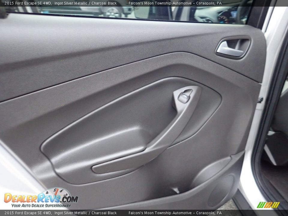 2015 Ford Escape SE 4WD Ingot Silver Metallic / Charcoal Black Photo #18