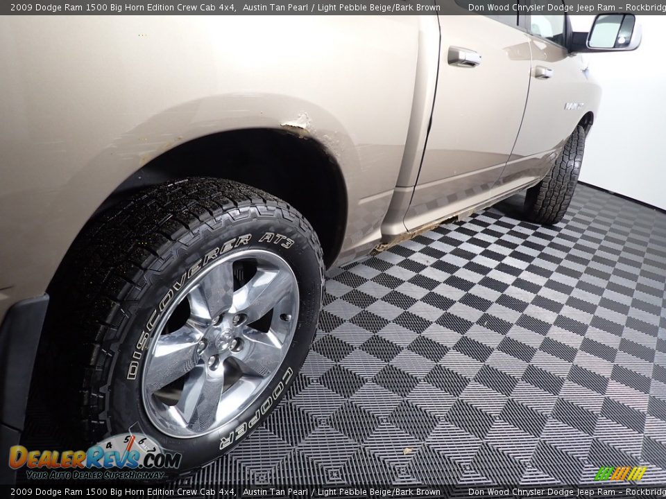 2009 Dodge Ram 1500 Big Horn Edition Crew Cab 4x4 Austin Tan Pearl / Light Pebble Beige/Bark Brown Photo #15