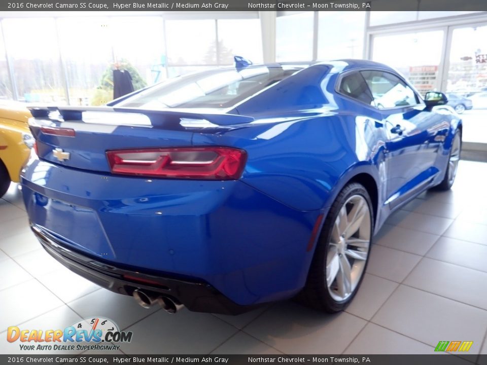 2016 Chevrolet Camaro SS Coupe Hyper Blue Metallic / Medium Ash Gray Photo #7