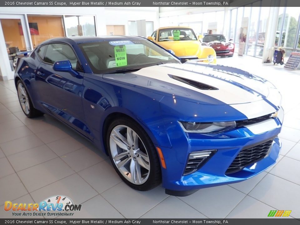 2016 Chevrolet Camaro SS Coupe Hyper Blue Metallic / Medium Ash Gray Photo #10