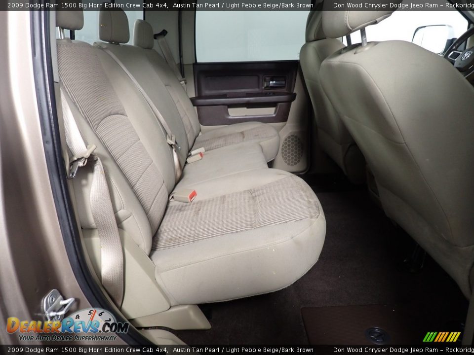2009 Dodge Ram 1500 Big Horn Edition Crew Cab 4x4 Austin Tan Pearl / Light Pebble Beige/Bark Brown Photo #36