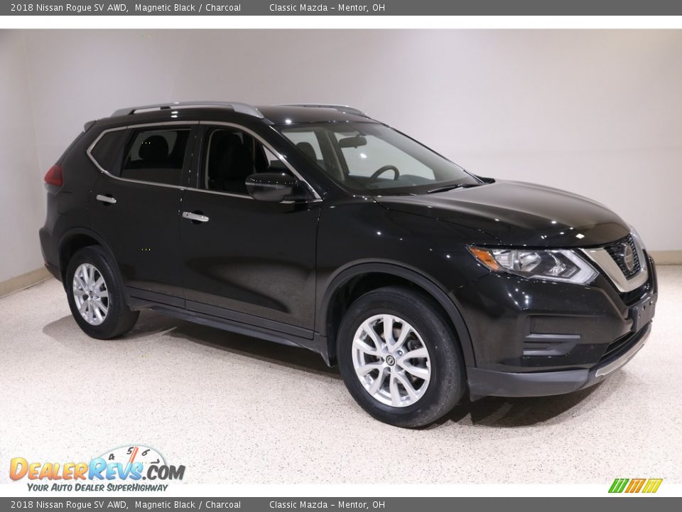 2018 Nissan Rogue SV AWD Magnetic Black / Charcoal Photo #1