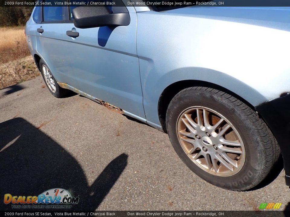 2009 Ford Focus SE Sedan Vista Blue Metallic / Charcoal Black Photo #3