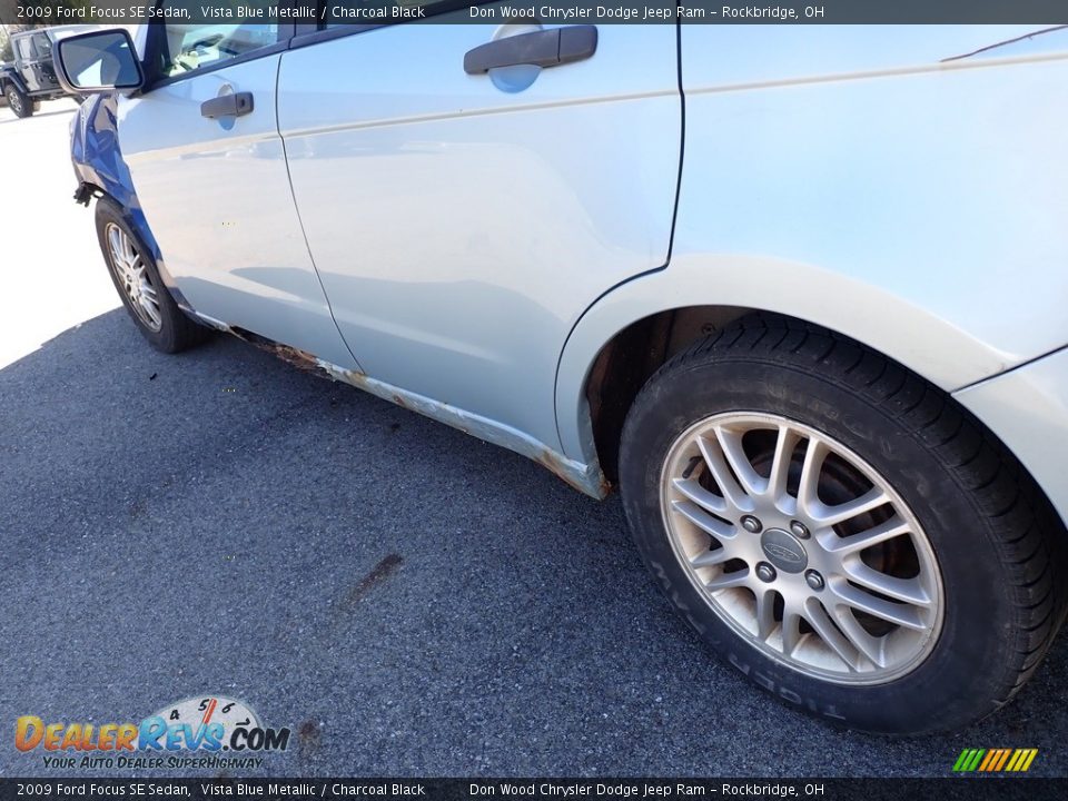 2009 Ford Focus SE Sedan Vista Blue Metallic / Charcoal Black Photo #9