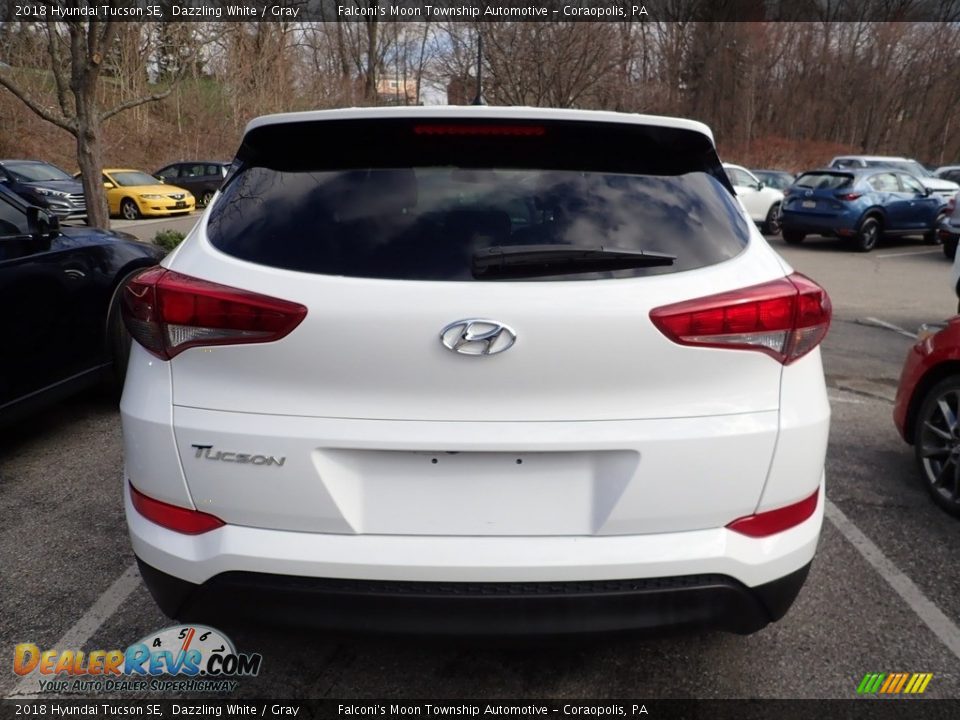 2018 Hyundai Tucson SE Dazzling White / Gray Photo #3