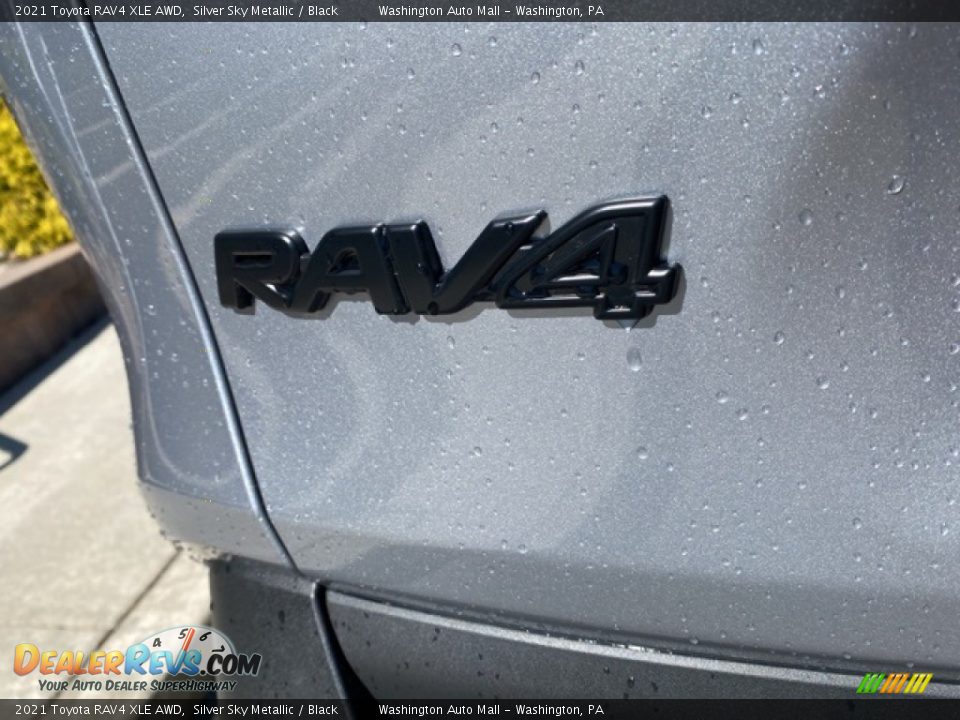 2021 Toyota RAV4 XLE AWD Silver Sky Metallic / Black Photo #24