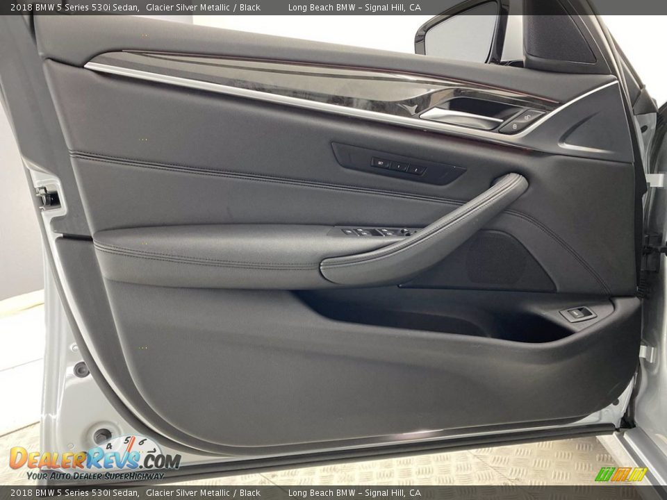 2018 BMW 5 Series 530i Sedan Glacier Silver Metallic / Black Photo #13