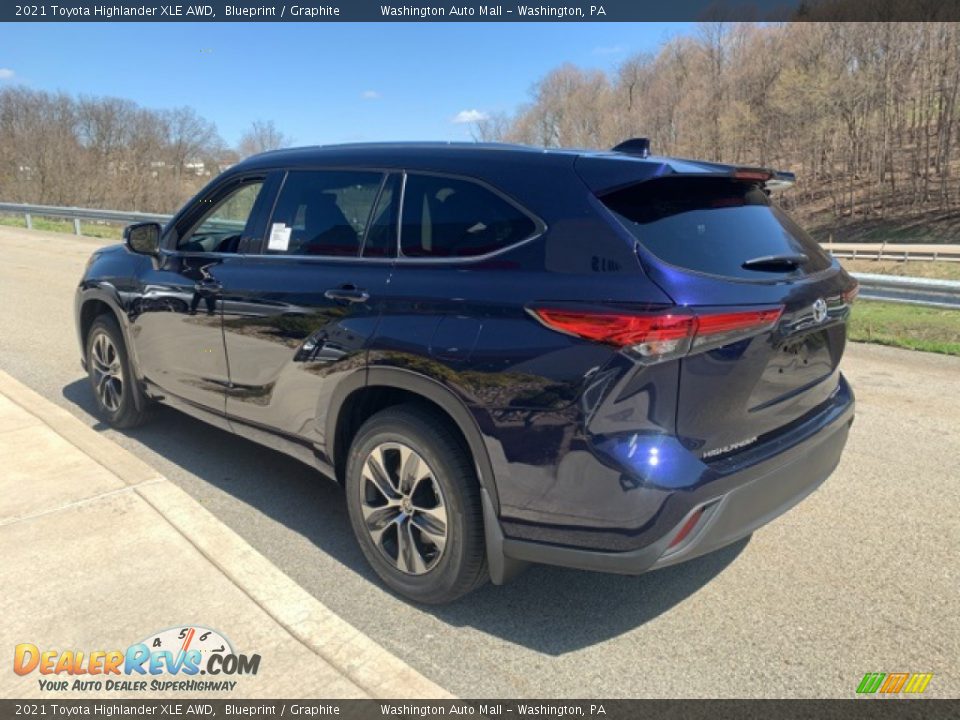 2021 Toyota Highlander XLE AWD Blueprint / Graphite Photo #2