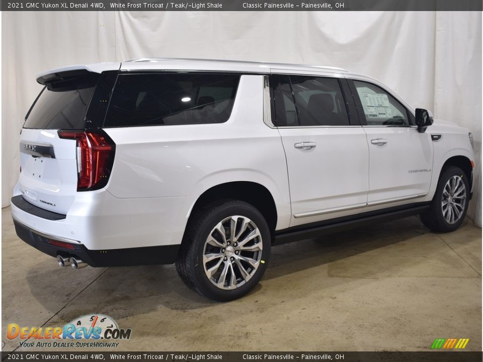 2021 GMC Yukon XL Denali 4WD White Frost Tricoat / Teak/­Light Shale Photo #2