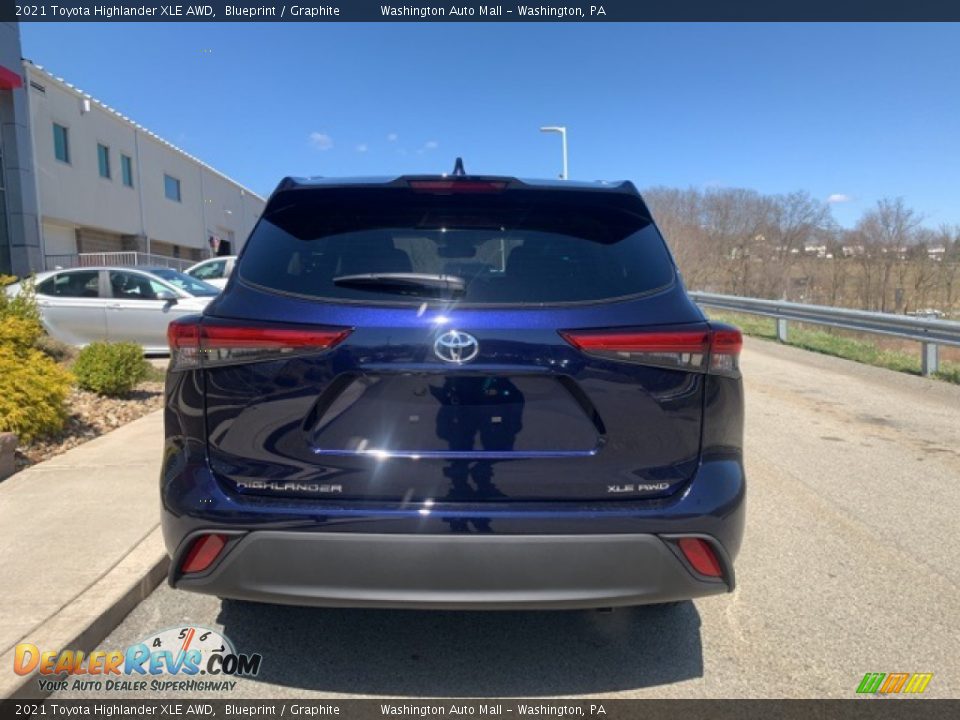 2021 Toyota Highlander XLE AWD Blueprint / Graphite Photo #15