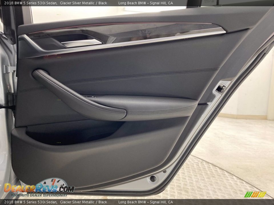 2018 BMW 5 Series 530i Sedan Glacier Silver Metallic / Black Photo #35