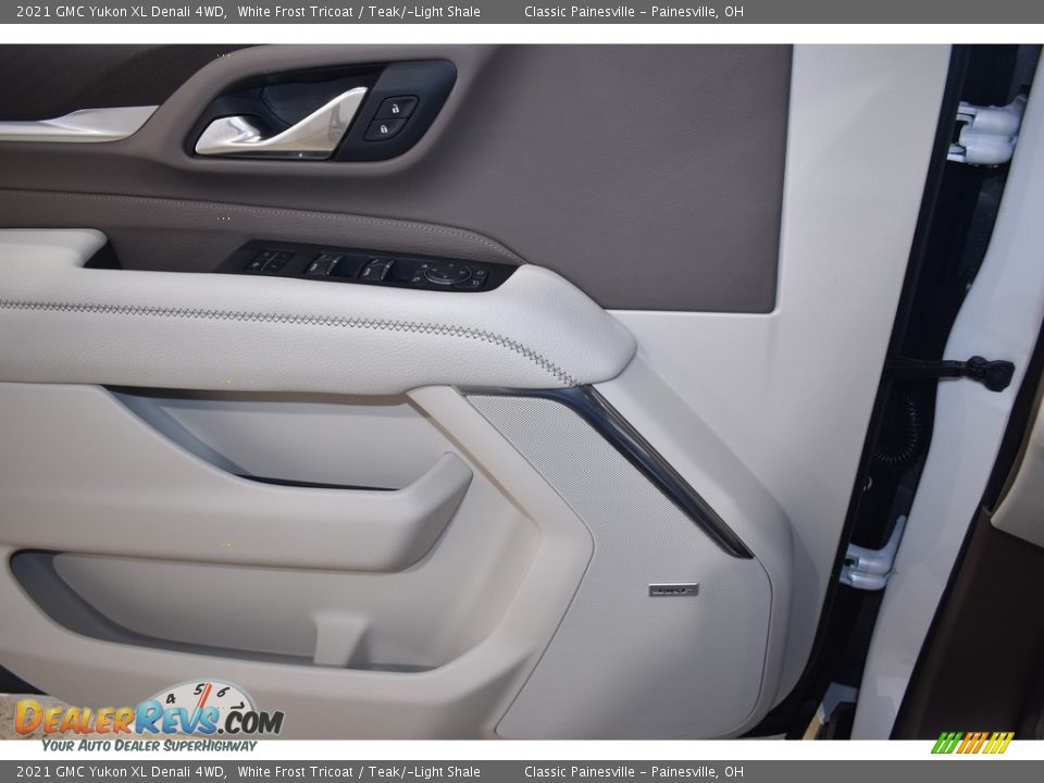 2021 GMC Yukon XL Denali 4WD White Frost Tricoat / Teak/­Light Shale Photo #10