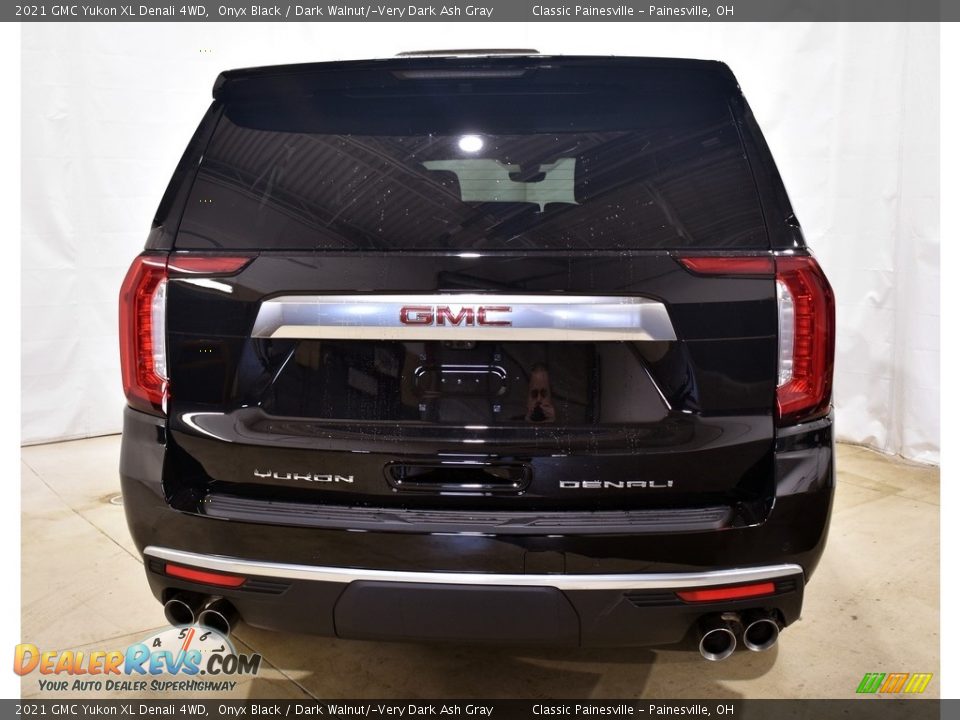 2021 GMC Yukon XL Denali 4WD Onyx Black / Dark Walnut/­Very Dark Ash Gray Photo #3