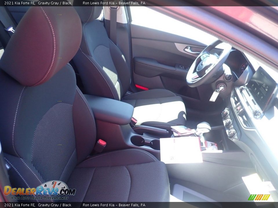 2021 Kia Forte FE Gravity Gray / Black Photo #10