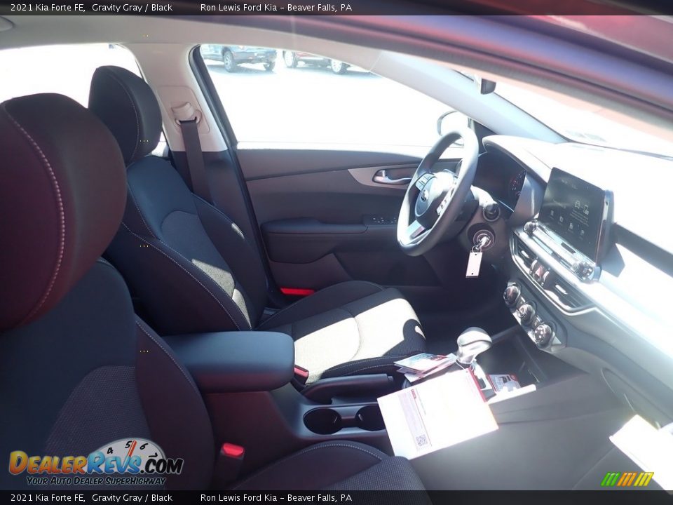 2021 Kia Forte FE Gravity Gray / Black Photo #11