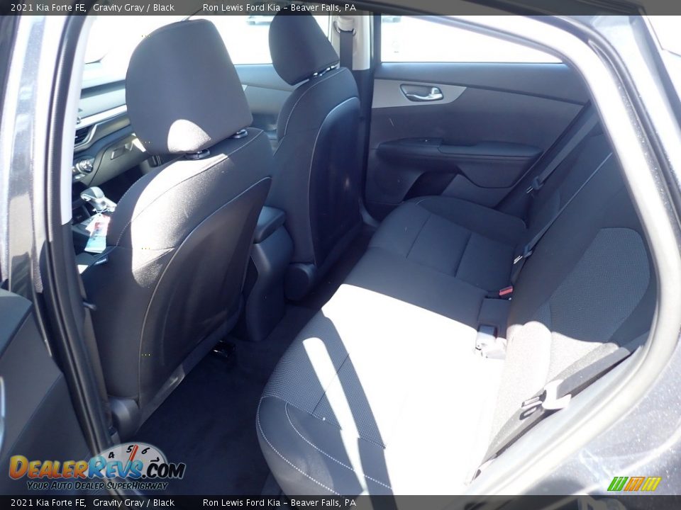2021 Kia Forte FE Gravity Gray / Black Photo #12