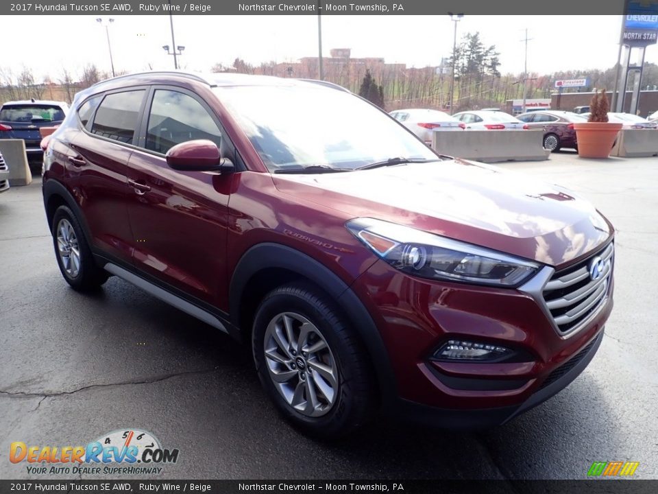 2017 Hyundai Tucson SE AWD Ruby Wine / Beige Photo #11