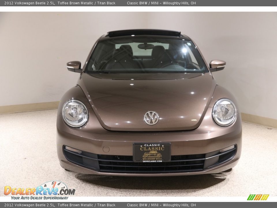 2012 Volkswagen Beetle 2.5L Toffee Brown Metallic / Titan Black Photo #2