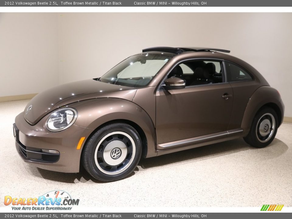 2012 Volkswagen Beetle 2.5L Toffee Brown Metallic / Titan Black Photo #3