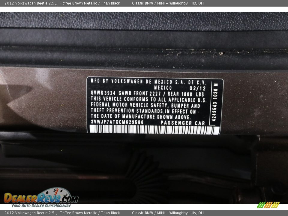 2012 Volkswagen Beetle 2.5L Toffee Brown Metallic / Titan Black Photo #20